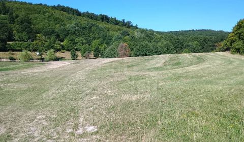 Exkluzívne: Pozemk pri vodnej nádrži blízko Banskej Štiavnice