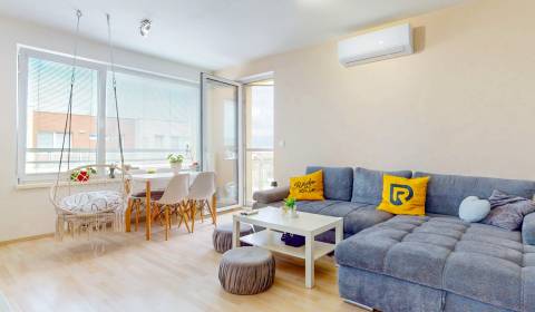 PREDANÉ | 4i byt s terasou a parkovaním v tichej časti Rovinky