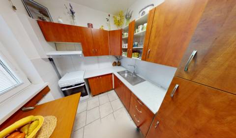 NAJLACNEJŠÍ 3- izbový byt v Topoľčanoch, neďaleko ZKW