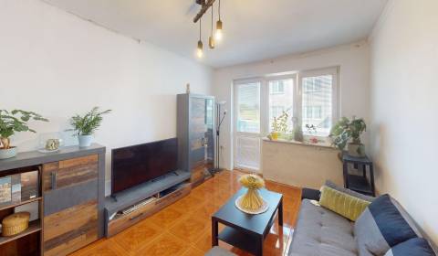 3 izbový byt  s dvoma pivnicami Topoľčany