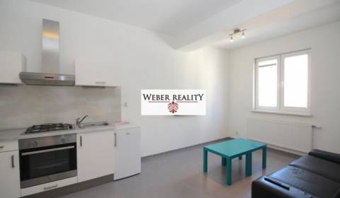 2-izb. v úplnom cenre Gorkého ul.pri pešej zóne, cena vrátane Energií