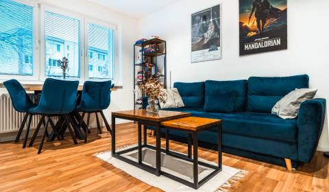 Na prenájom moderný 2-izbový byt 