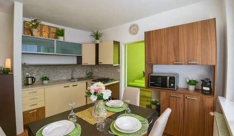 PRENÁJOM, 1-izbový byt,37 m², Horná ulica, Banská Bystrica