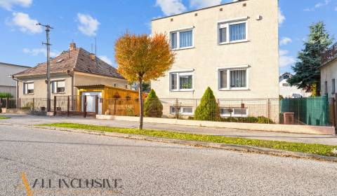 NA PREDAJ POSCH. 5-IZBOVÝ ROD. DOM  V DUNAJSKEJ STREDE