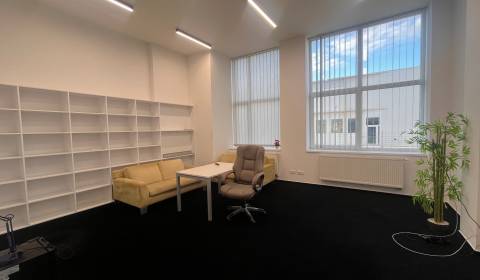 Prenájom kancelárie 33m2, Račianska ul.