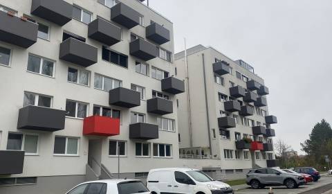 PRENÁJOM parkovacieho miesta - Chrenová