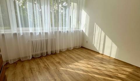 Prenájom 3 izbového bezbariérového bytu, Vetvová ulica, Bratislava