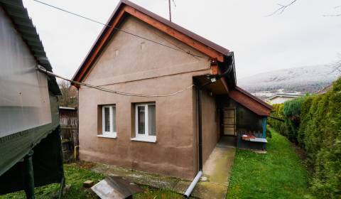 REZERVOVANÉ - IBA U NÁS! RD s pozemkom 531 m2, Omšenie 