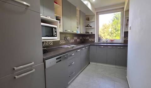 SLOVREAL - Predaj rodinného domu - Handlová