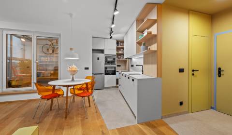 PRENÁJOM slnečného, zariadeného 2i bytu pri Železnej studničke