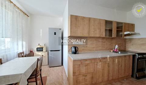 REZERVOVANÉ - Predaj, trojizbový byt Žiar nad Hronom...