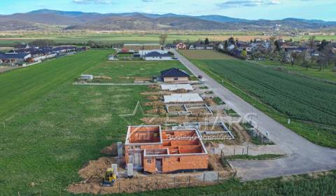 Moderný bungalov  P4 so skvelou dispozíciou obec Štvrtok okr. Trenčín