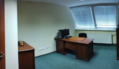 Na PRENÁJOM - Kancelárske priestory v Ružinove-Komárnícka ul.