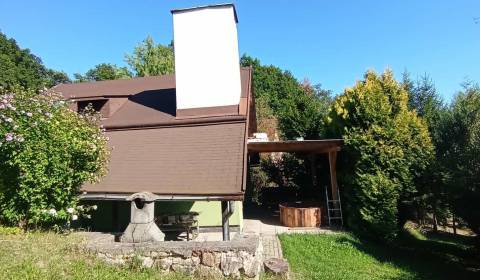 Rekreačná chata pri Ružinej – s čarom prírody a vody