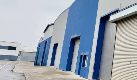 Na prenájom výrobná hala/sklad, 2x portálový žeriav, 1000/2000m2, TT 