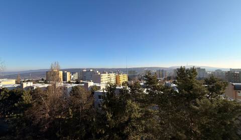 BÝVANIE BEZ INVESTÍCIÍ - 3 IZBOVÝ BYT S LODŽIOU| DUBRAVKA