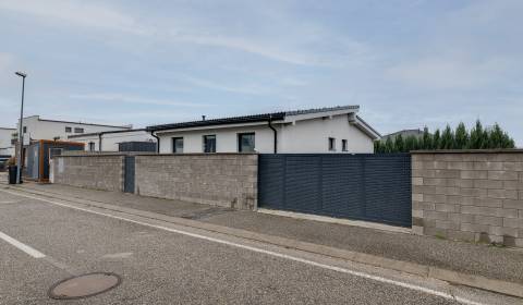 Novostavba samostatne stojaceho RD, tepelné čerpadlo, Slovenský Grob