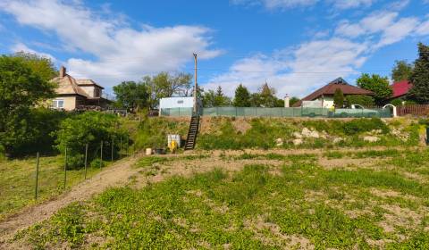 Stavebný pozemok so záhradou (1219 m2), Selešťany, okr. V. Krtíš.