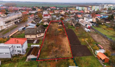 Starší RODINNÝ DOM s veľkým POZEMKOM v Trebišove