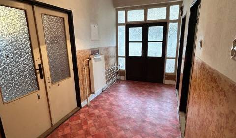 Predaj staršieho RD vo Dvoroch nad Žitavou
