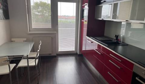 Na prenájom veľký 2izb byt-Most pri Bratislave