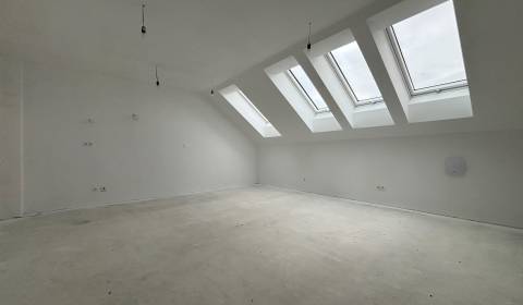 PREDAJ - 2-izbový byt v nádhernej lokalite Dvorníky