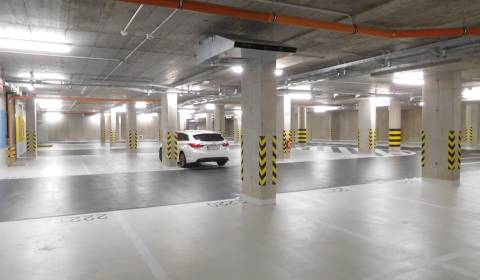 Parkovacie miesto v garáži - Stein / Bernolakova ul. , od jan.2026