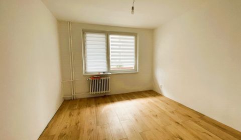Rekonštruovaný 3 izbový byt -  62 m², lokalita Modra