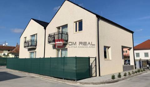 Na predaj 3 izbový byt + 2x parking Ivanka pri Dunaji