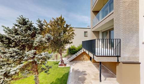 RIVERS | Inteligentný dom v centre mesta – Villa A