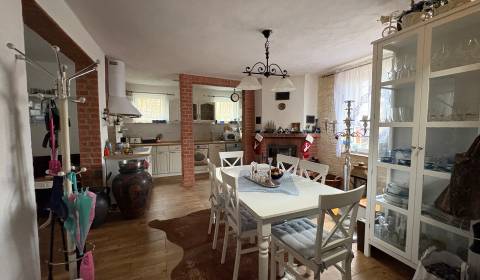 Lukratívna murovaná CHATA pri Salaši -Medvedia Hora