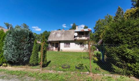 Murovaná chata na Koprovnici (D. Strháre), okr. Veľký Krtíš.