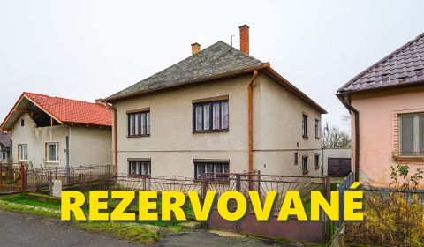 REZERVOVANÉ – Rodinný dom s veľkým pozemkom – Čakanovce, okres Lučenec