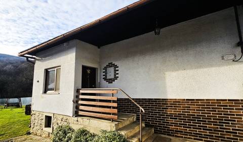 Predaj rodinného domu, Medzev, Košice - okolie pozemok 938 m2