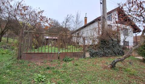 Rodinný dom so všetkým čo k nemu potrebujete