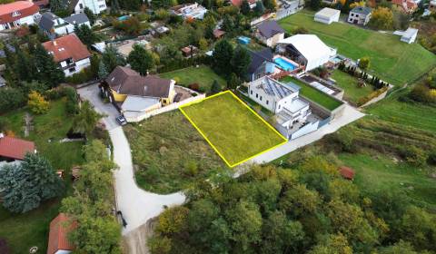 Stavebný pozemok 527 m² s projektom domu | Rača