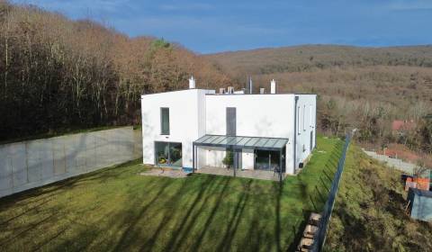 4-izbový byt 95m2 + záhrada | Vinohrady-Bratislava