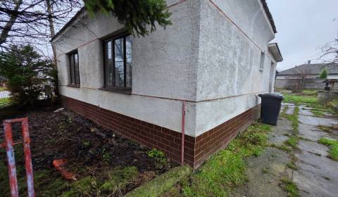 Na predaj 5 izbový rodinný dom Vinohrady nad Váhom