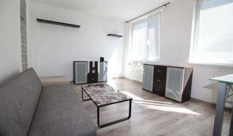 NA PRENÁJOM 1,5-IZB. BYT V MESTE HUMENNÉ