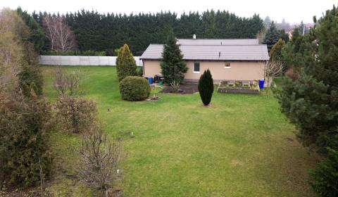 Investičná príležitosť v Kvetoslavov - DOM ideálny pre súkromnú škôlku