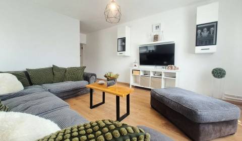 Exkluzívne na predaj 5 izbový rodinný dom