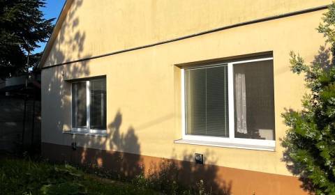 Znížená cena  4-izbový rodinný dom s veľkým pozemkom len 5min od Šale