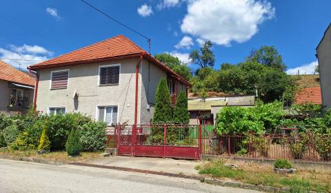 Výborný rodinný dom pre pohodlné bývanie - nižšia cena !!