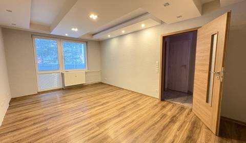 REZERVOVANÉ.... Na  predaj 3 izbový byt na sídlisku SNP