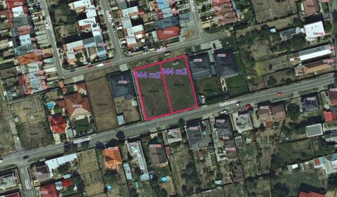Slnečný stavebný pozemok 844 m² s kompletnými sieťami v Trebišove