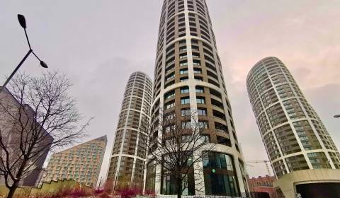 Prenájom 2-izbový byt s pekným výhľadom do parku, SKY PARK