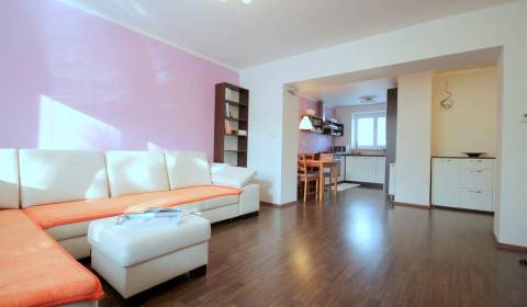 Moderný 2i byt, balkón, tehla, tichá lokalita, Kadnárova ul., Rača