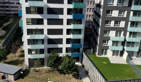 Prenájom priestranného 4i bytu na Jégeho ulici