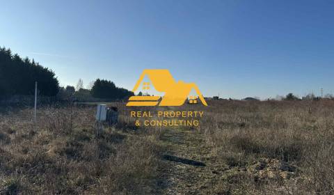 Predám stavebný pozemok v Nových Zámkoch