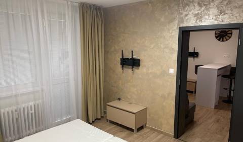 REZERVOVANÉ! Nadštandardný 1-izbový byt, ul. 1. mája, Vráble